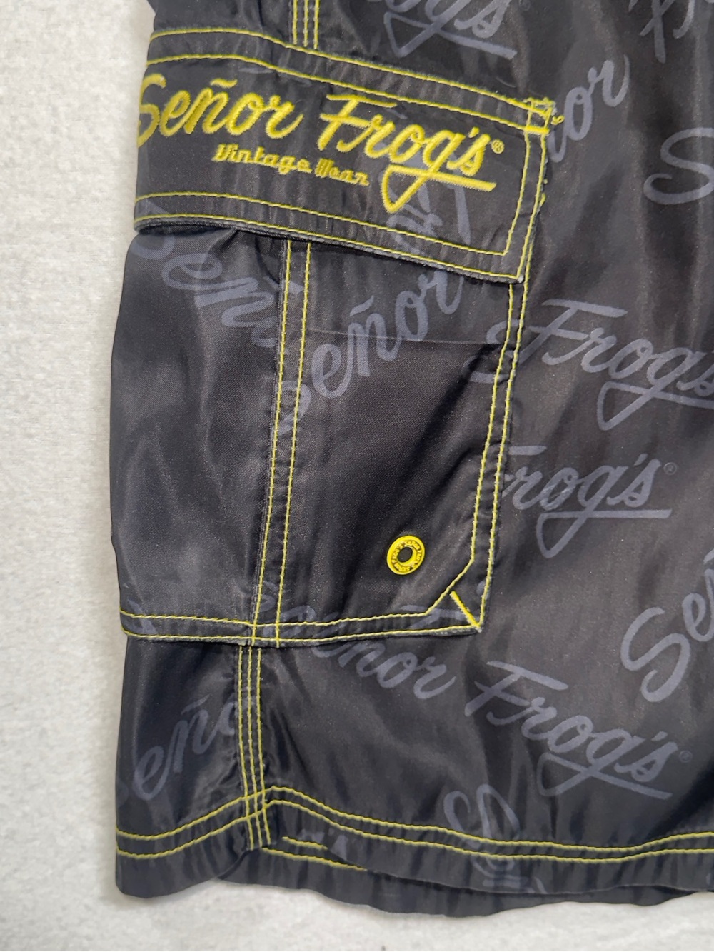 Y2K flame board shorts senor frogs - Picture 5 of 8